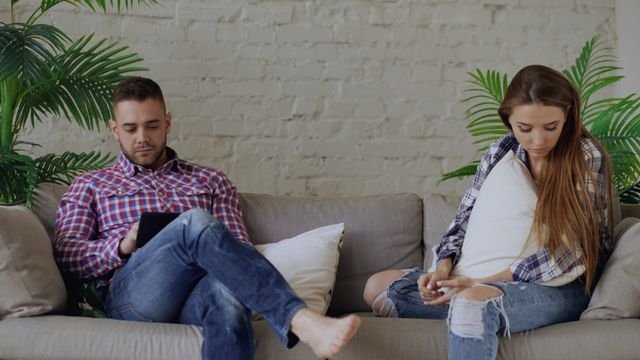 Why Some Couples Stay Together But Stop Growing
